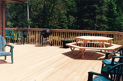 picture of new deck construction by Anderson Building & Restoration of Duluth Minnesota